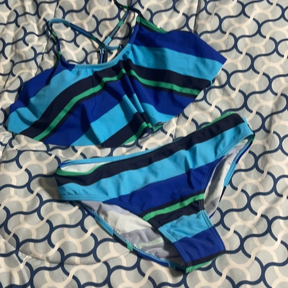 NWOT girl’s 2 pc swim